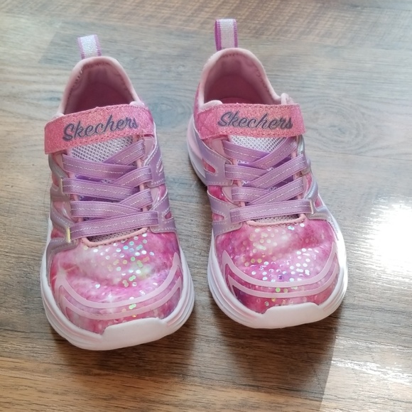 skechers air cooled memory foam girls